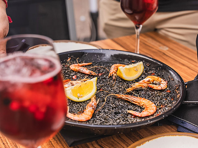 Menú arrocero frente al mar para 2 en Los Acantilados de los Gigantes